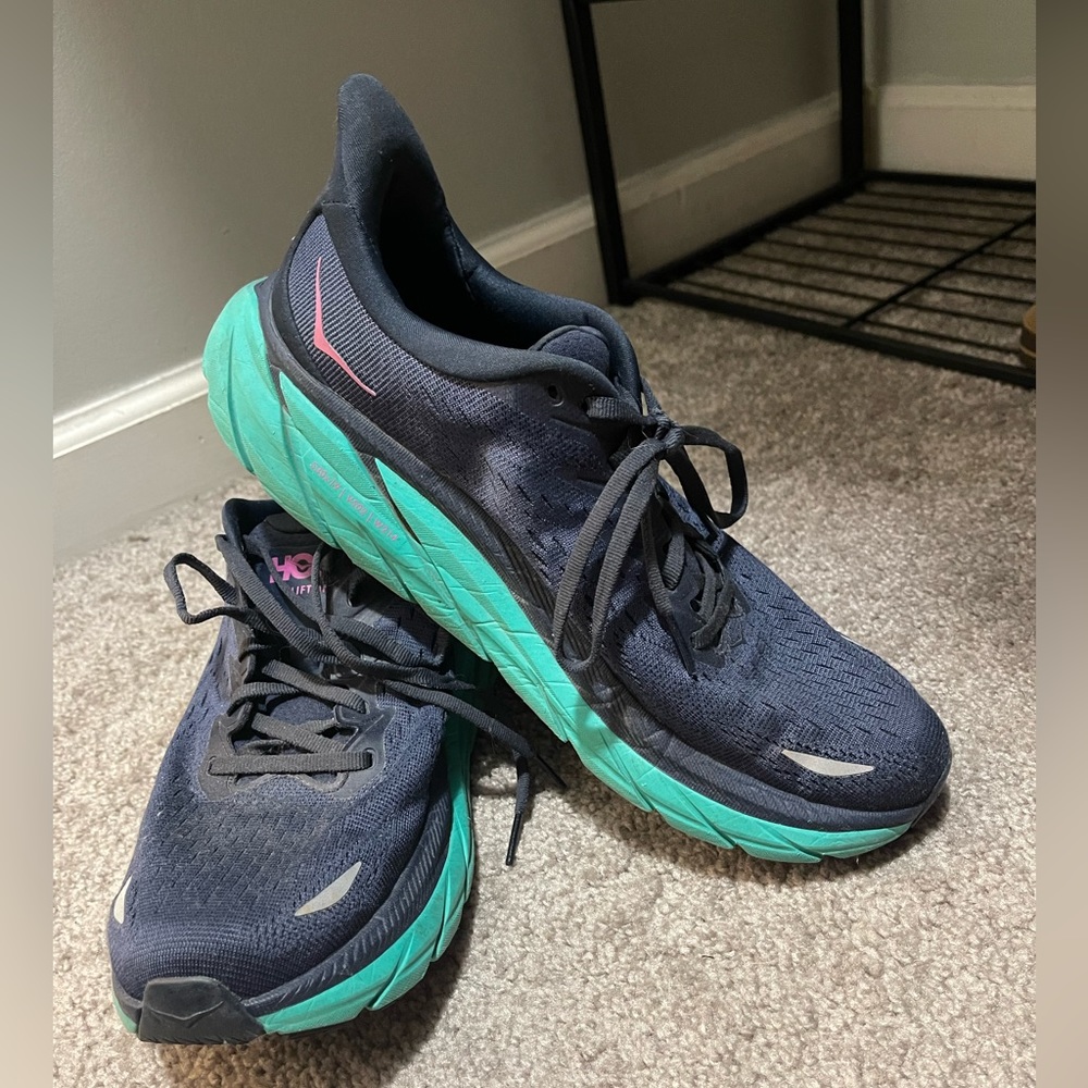 Hoka Clifton 8 Size 10B Gently Used